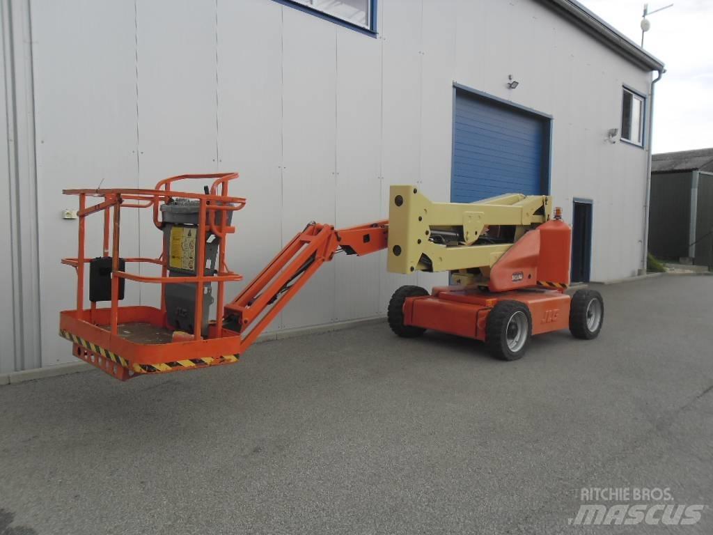JLG E 450 AJ Articulated boom lifts