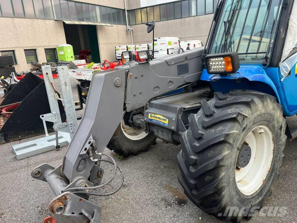 New Holland LM 430 Telehandlers