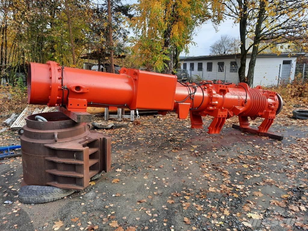 Delmag D46-32 Diesel pile hammers