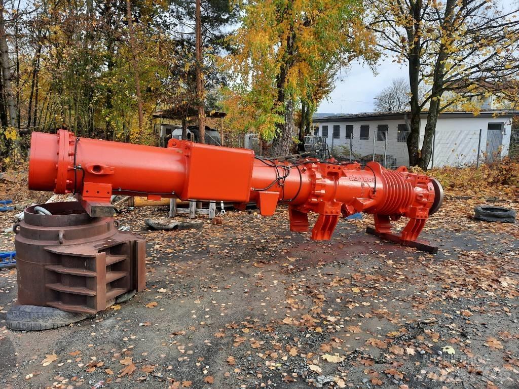 Delmag D46-32 Diesel pile hammers