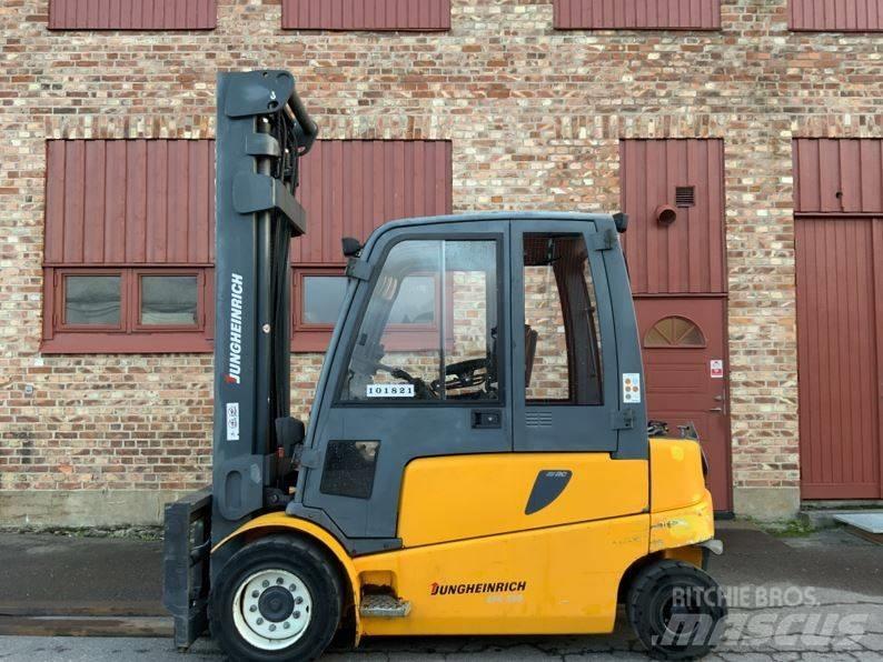 Jungheinrich EFG 550 Electric forklift trucks