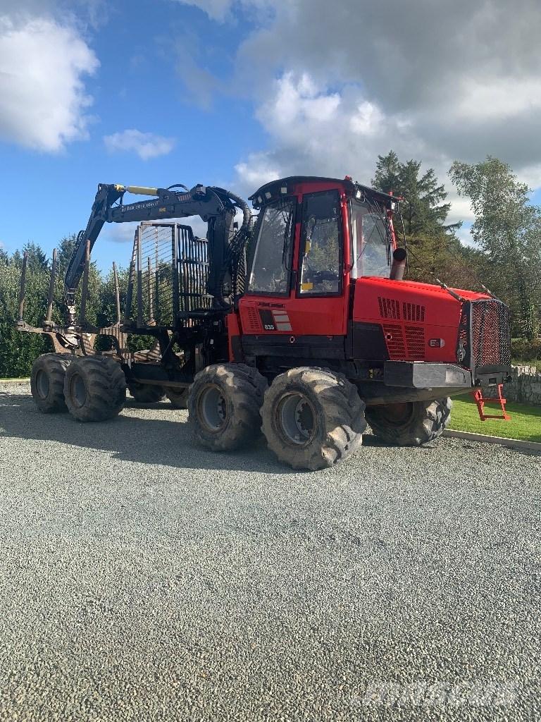 Komatsu 835 Forwarders