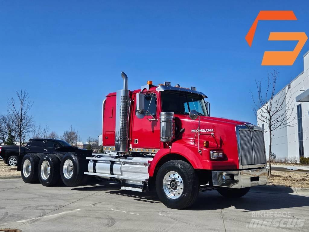 Western Star 4900 SB Prime Movers