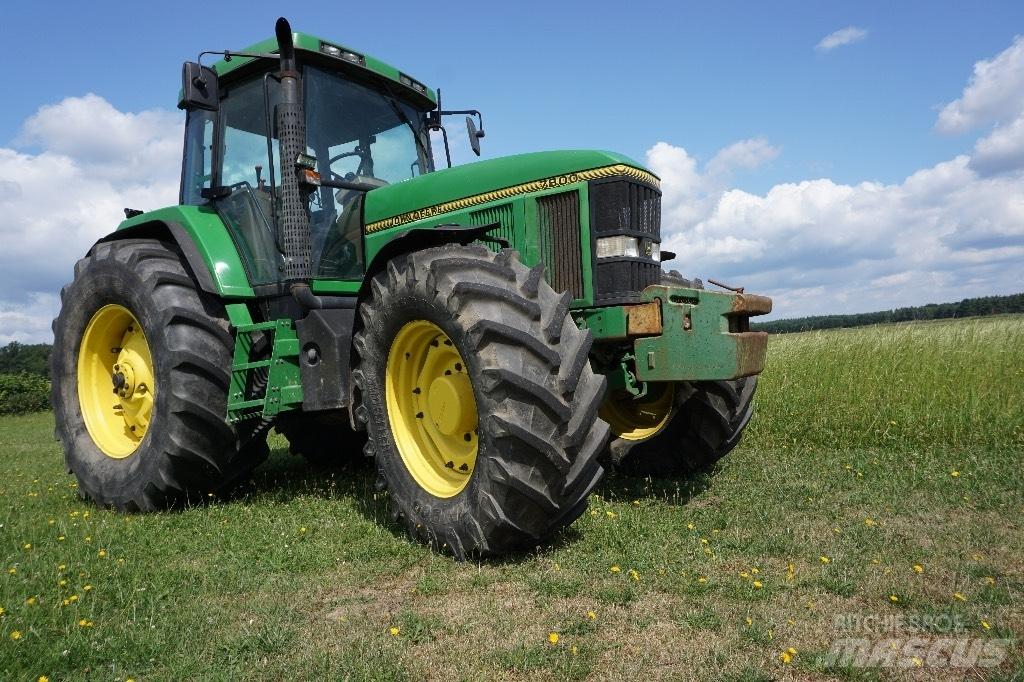 John Deere 7800 Tractors