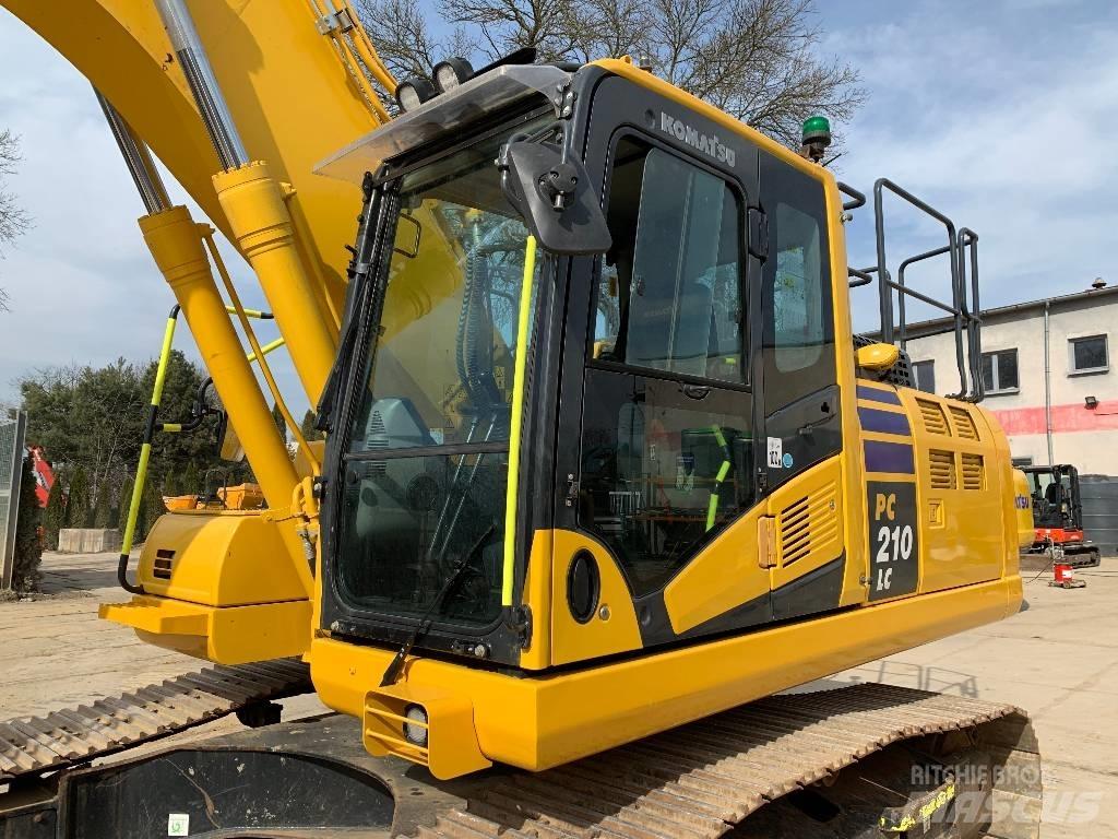 Komatsu PC 210 LC-11 Crawler excavators