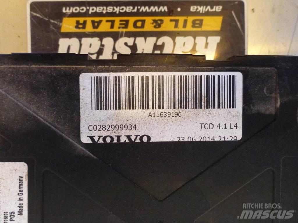 Volvo EW140, 220552 Electronics