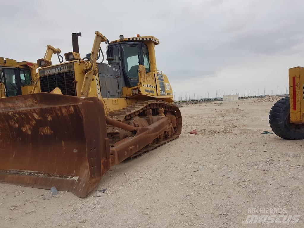 Komatsu D 275 AX Crawler dozers