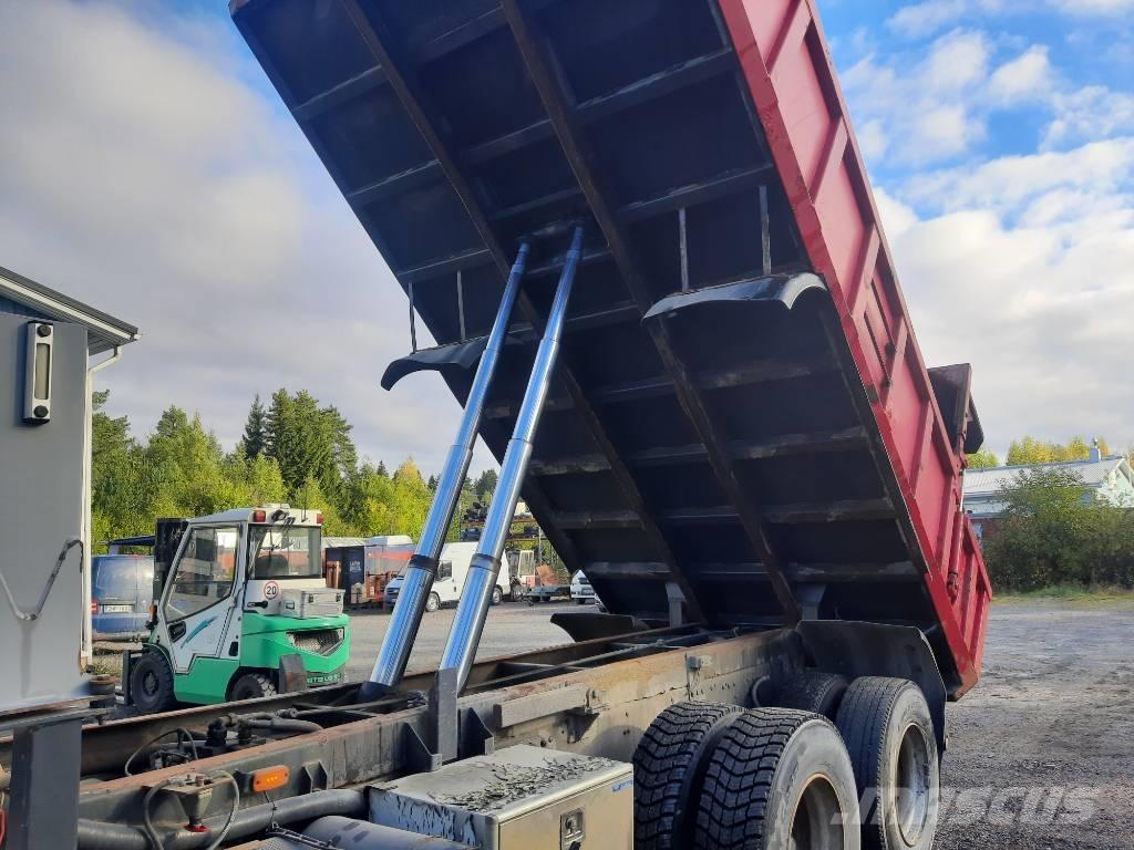 Scania 113 Tipper trucks
