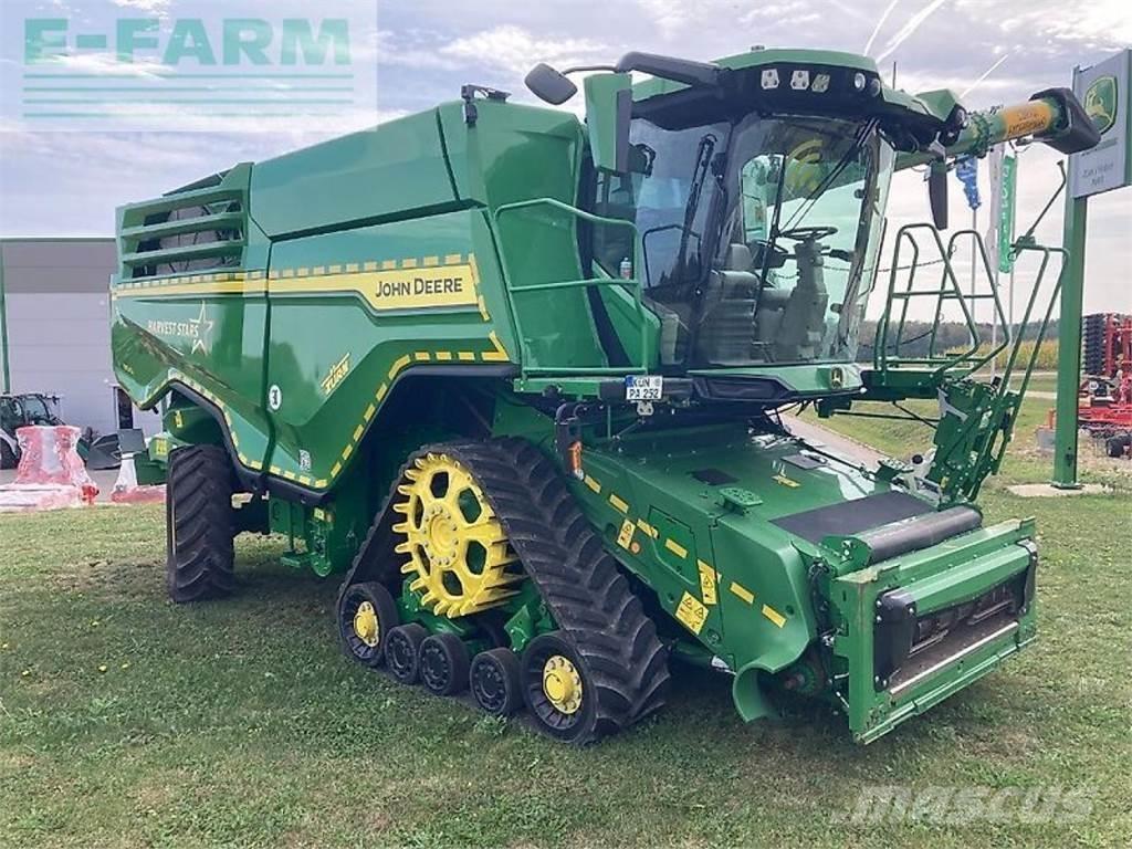 John Deere x9 1100 Combine harvesters