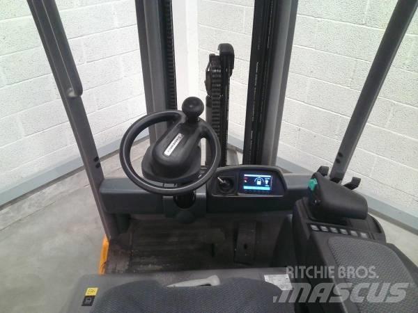 Jungheinrich EFG 215 Electric forklift trucks