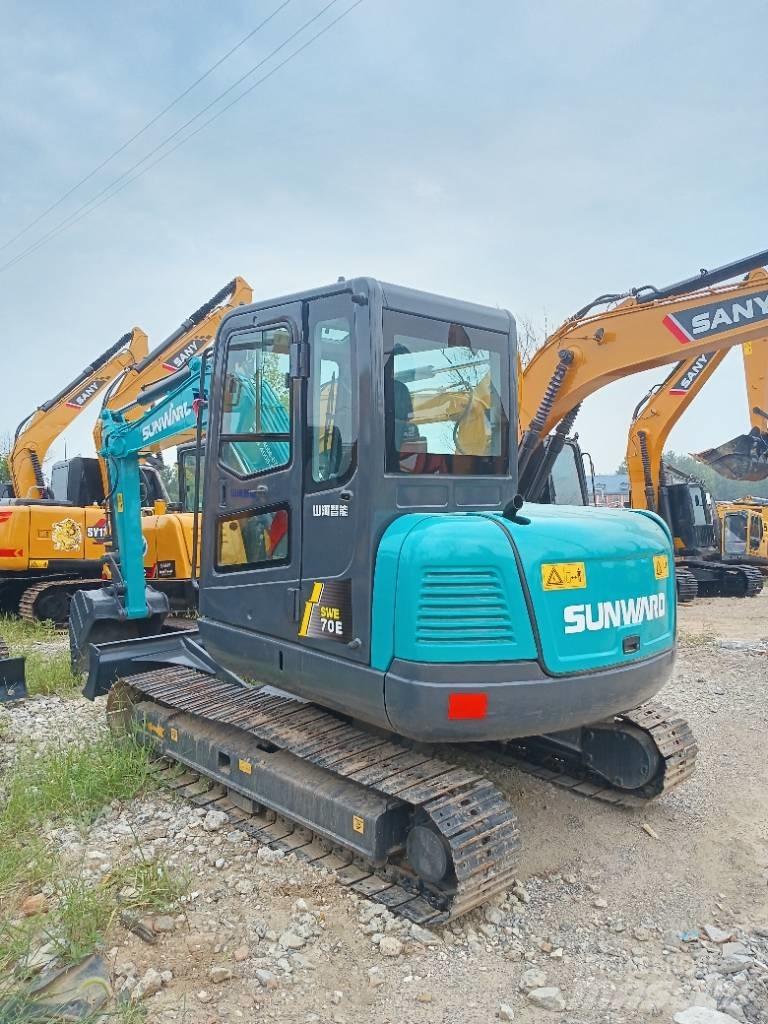 Sunward SWE70 Mini excavators  7t - 12t