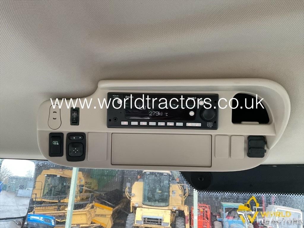 John Deere 6R 215 Tractors