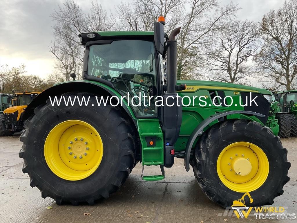 John Deere 6R 215 Tractors