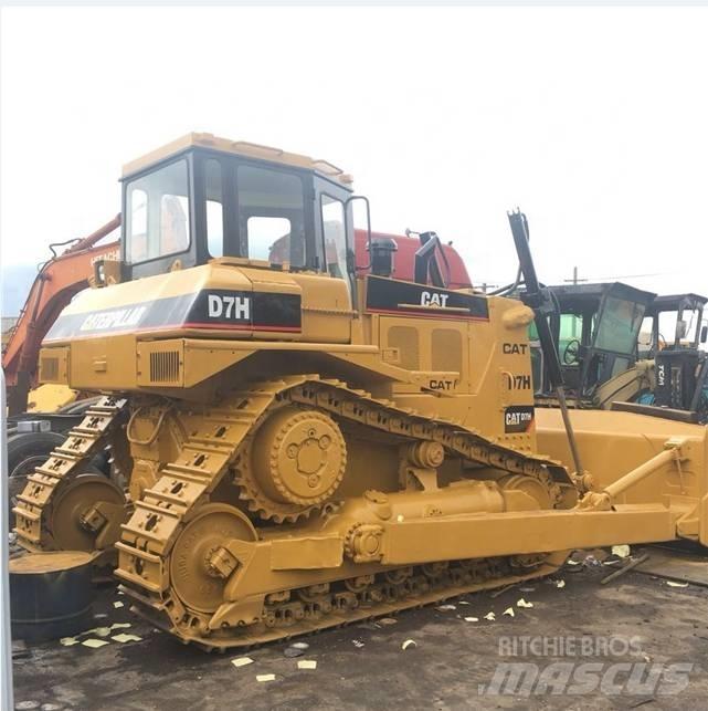 CAT D7H Crawler dozers