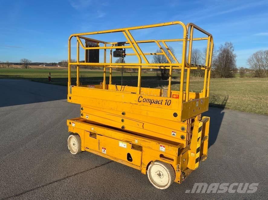 Haulotte Compact 10 Scissor lifts