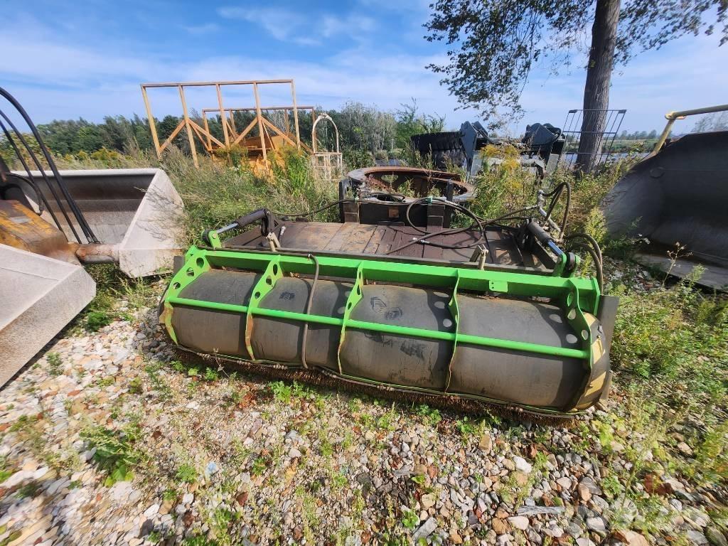 PMC SWB2500 Sweepers