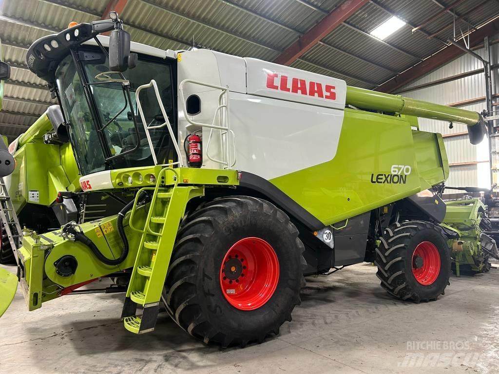CLAAS Lexion 670 Combine harvesters