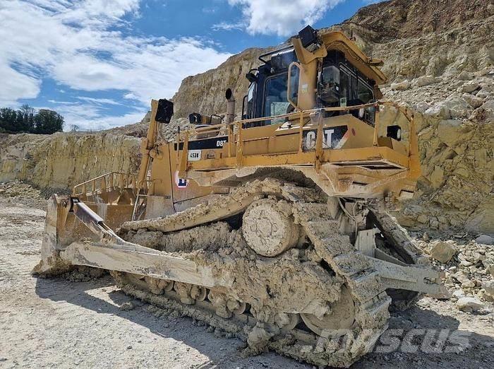 CAT D8T Crawler dozers