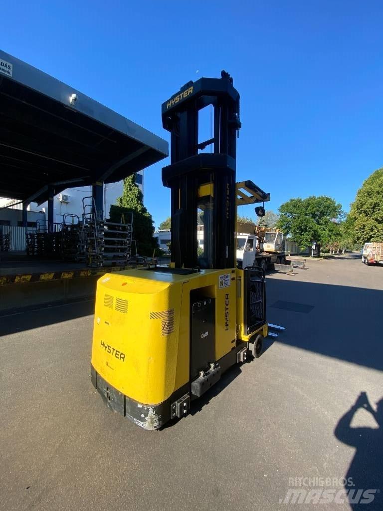 Hyster C1.0 Narrow aisle truck