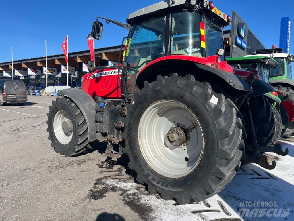 Massey Ferguson 7624 Tractors