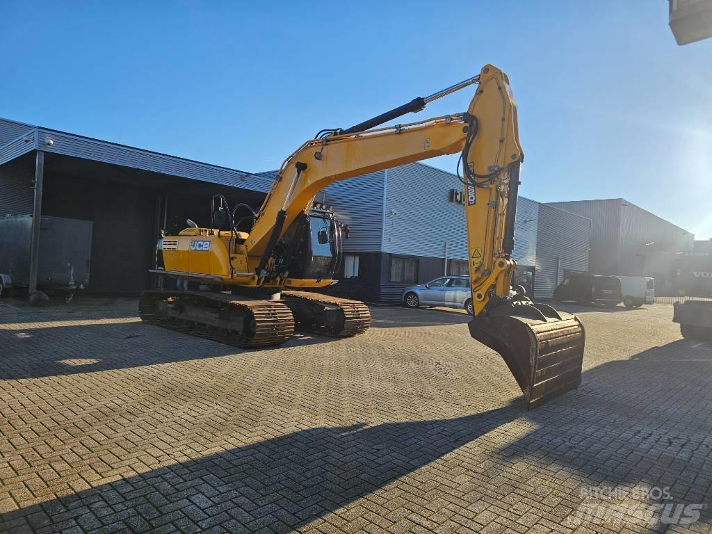 JCB JS 220 LC Crawler excavators