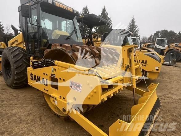 Sakai SV544T Single drum rollers