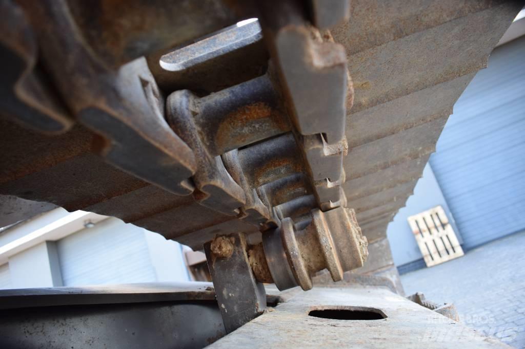Volvo EC 200 Crawler excavators