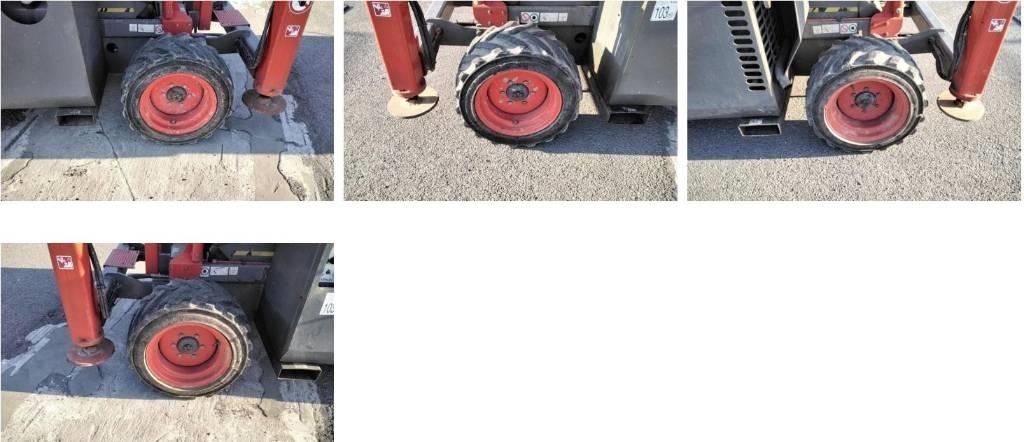 SkyJack SJ 6832 RT Scissor lifts