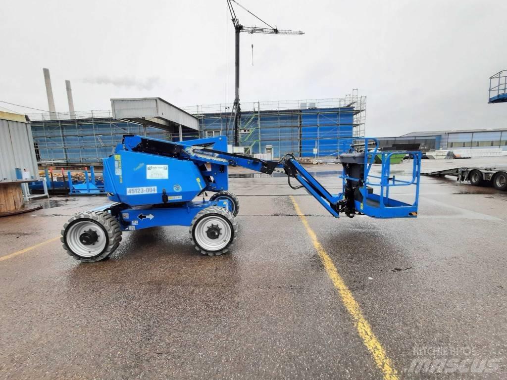 JLG H 340 AJ Articulated boom lifts