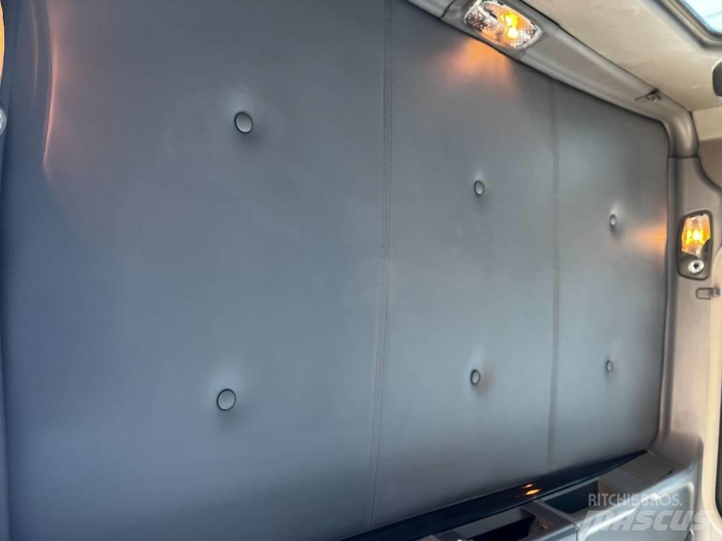 Kenworth T 800 Prime Movers