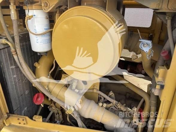 CAT D6R Crawler dozers