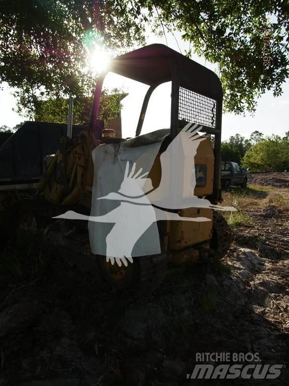 John Deere 450 Crawler loaders