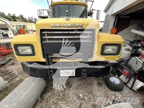 Mack RD688S Waste trucks