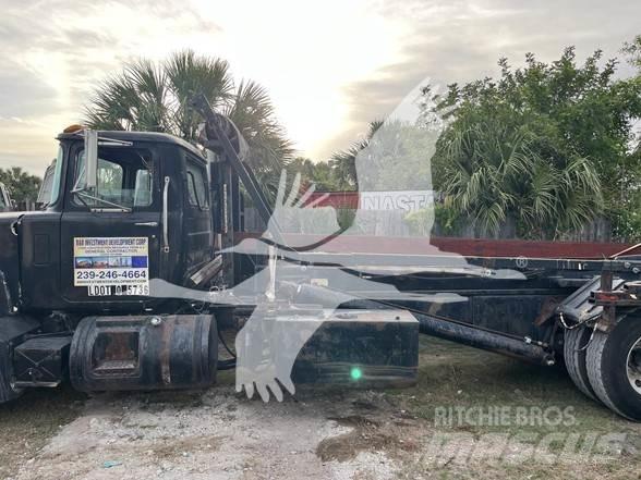 Mack RD688S Waste trucks