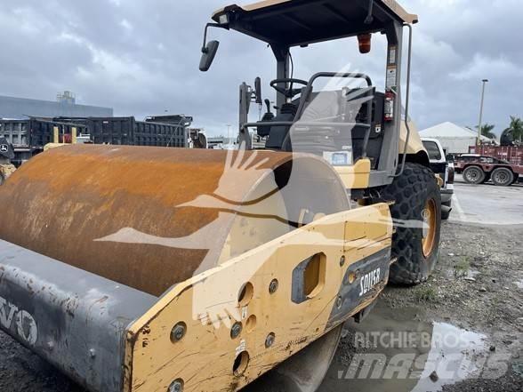 Volvo SD115B Single drum rollers