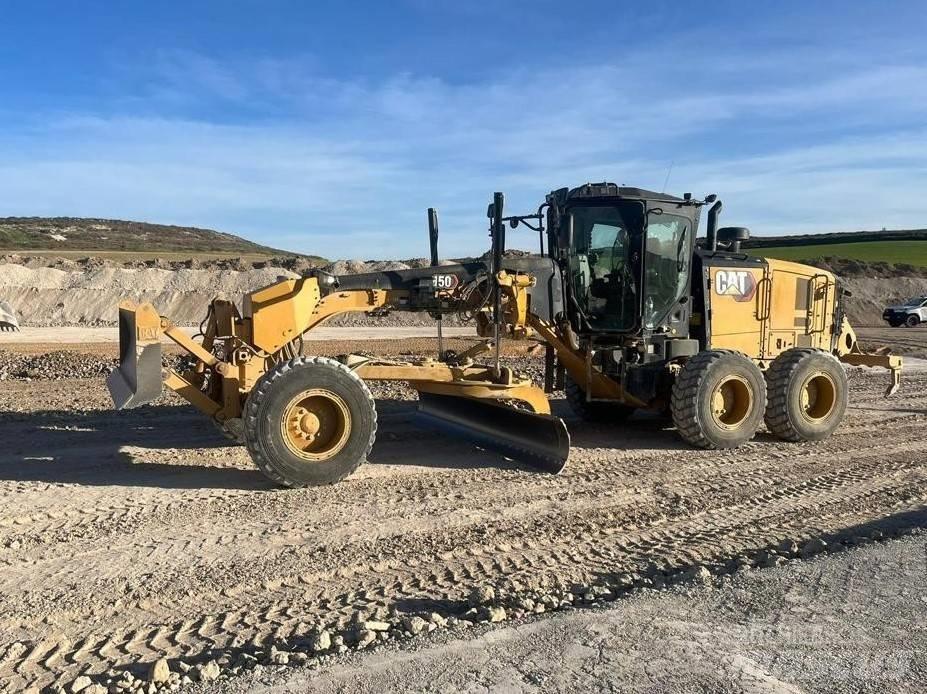 CAT 150 Graders