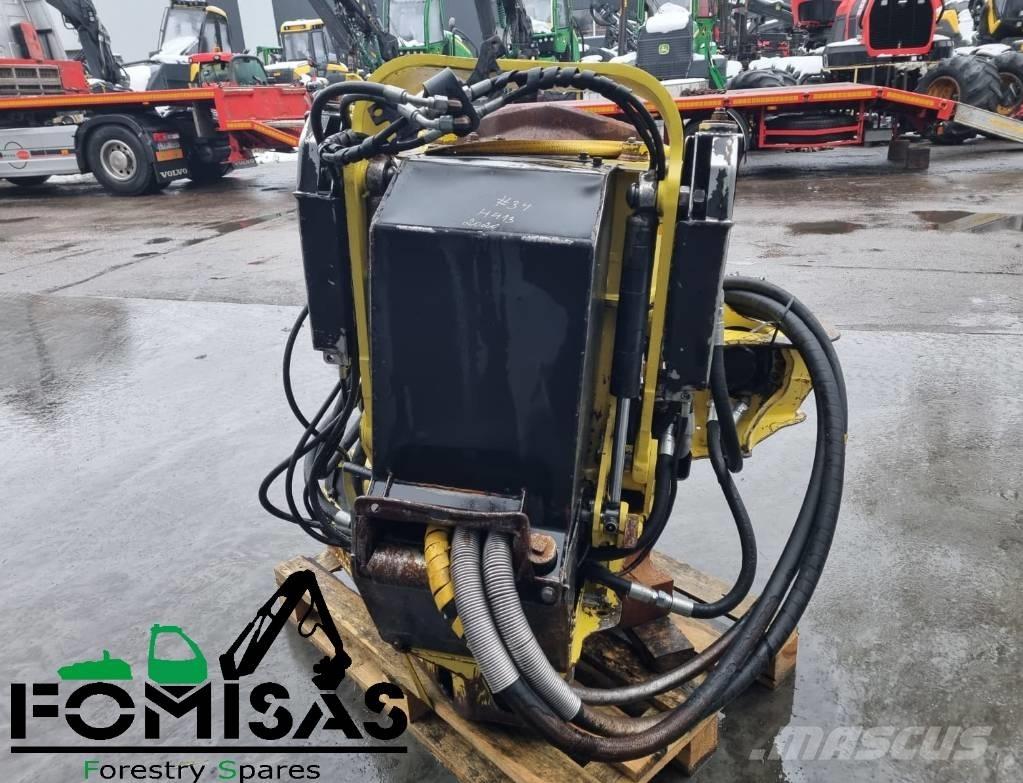 John Deere H413 Harvester heads