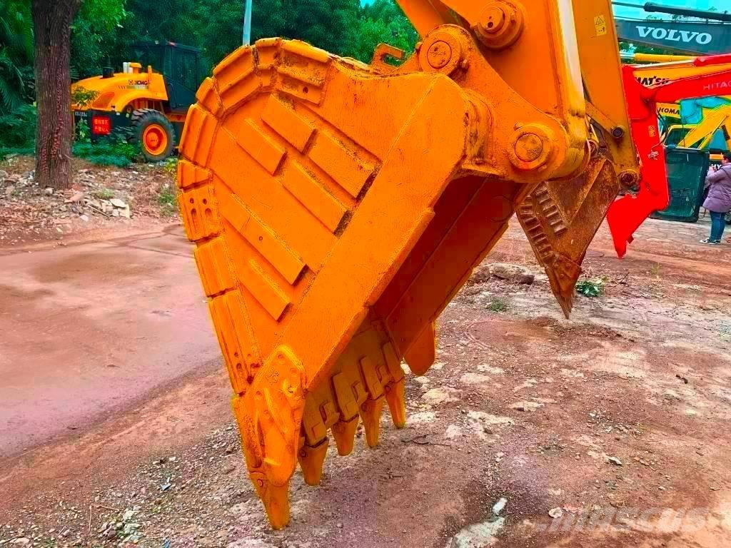 Carter 323 D2L Crawler excavators