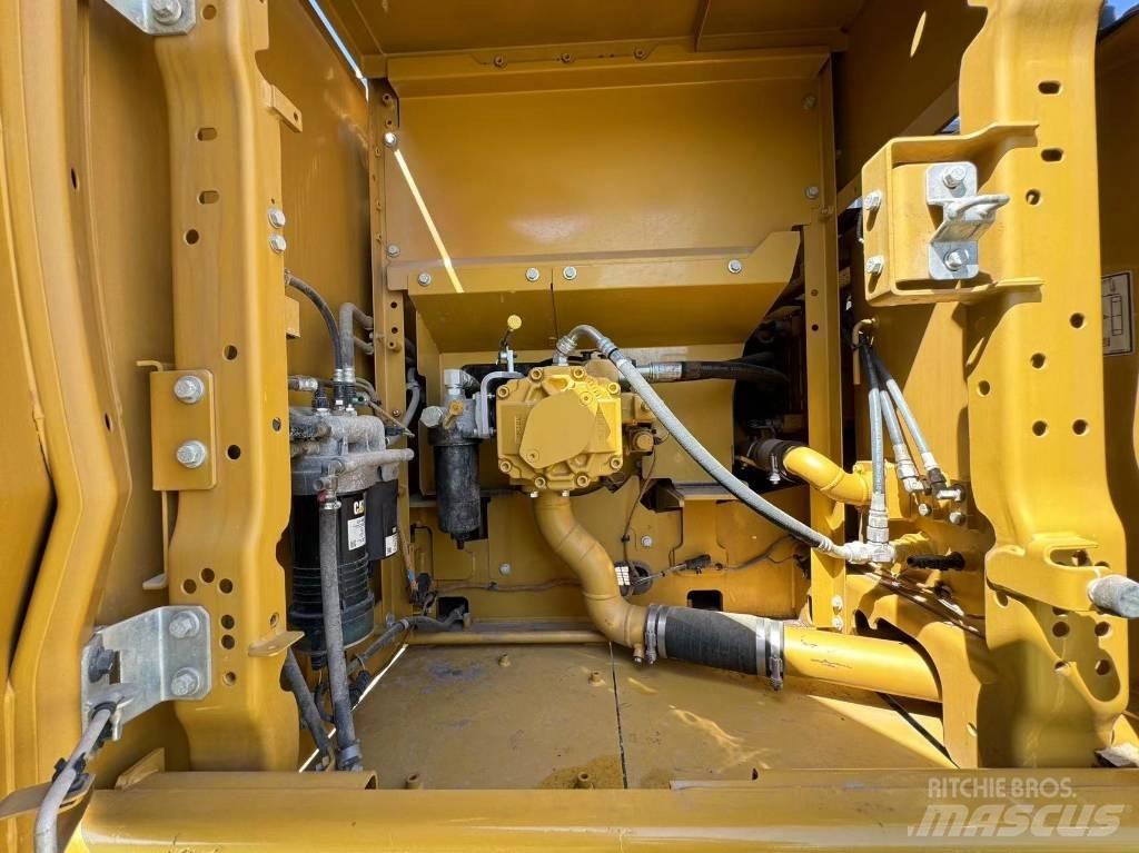 CAT 323GC Crawler excavators