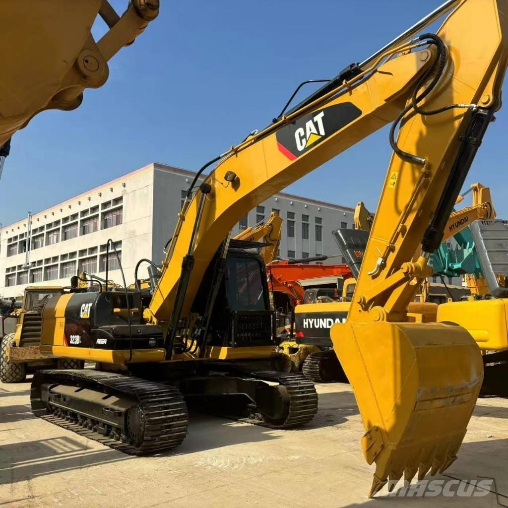 CAT 323 D L Crawler excavators