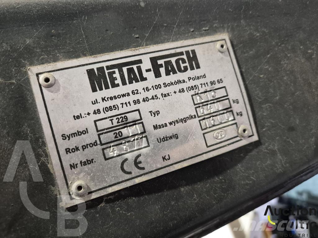 Metal-Fach K15 Front loaders and diggers