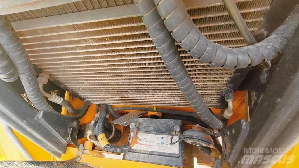 JCB 3 CX Backhoe