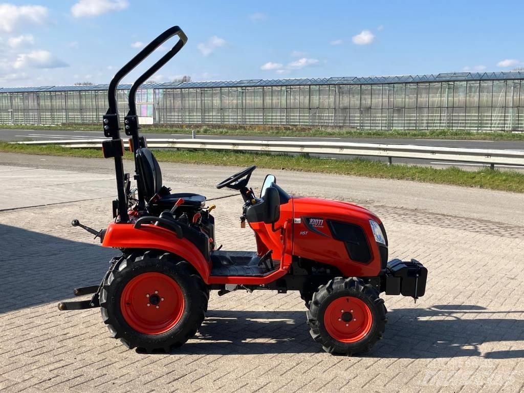 Kioti CS 2520 HST Tractors