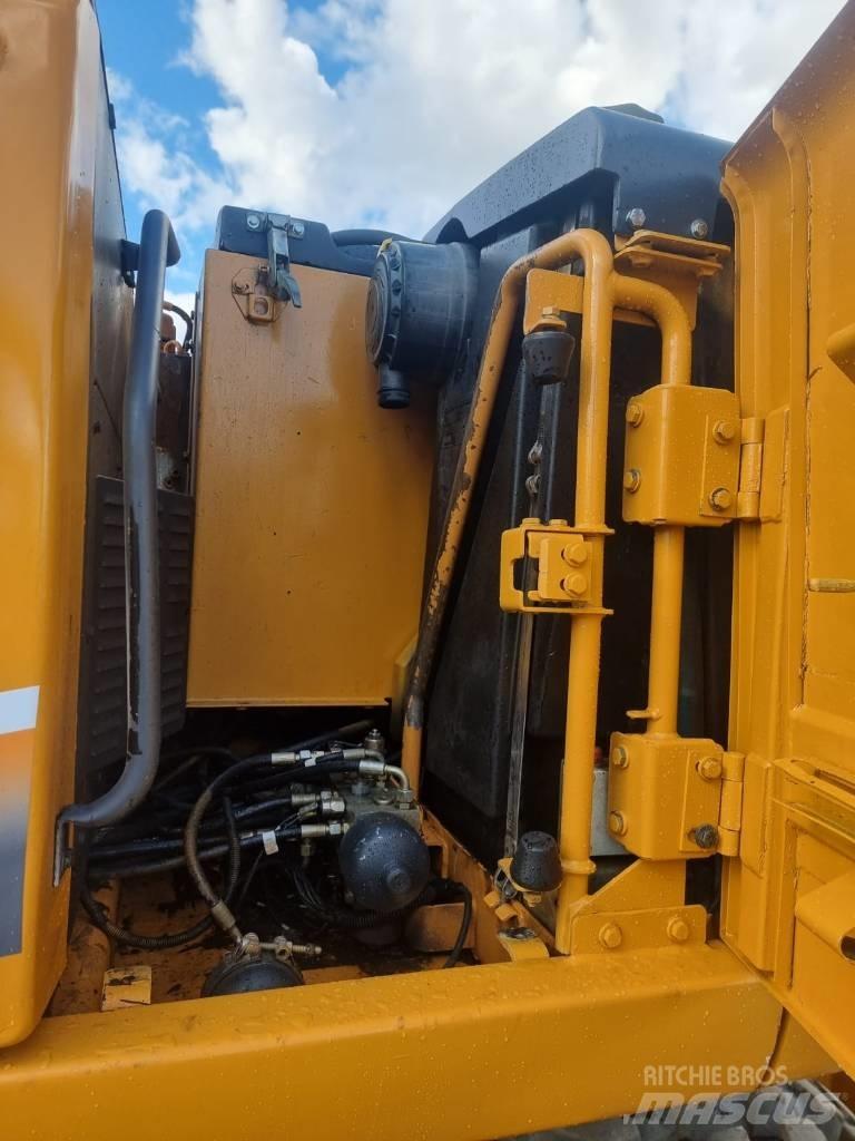CASE WX 145 Wheeled excavators