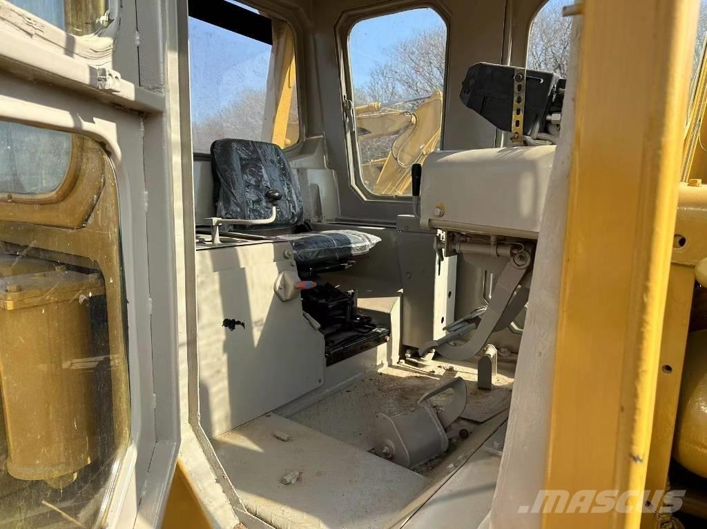 CAT D 8 K Crawler dozers