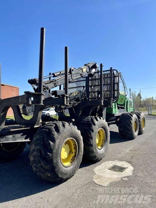 John Deere 1910 E Forwarders