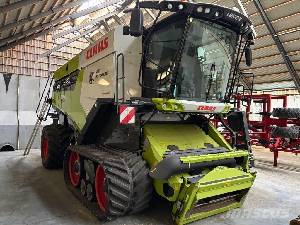 CLAAS LEXION 8800 TT Combine harvesters