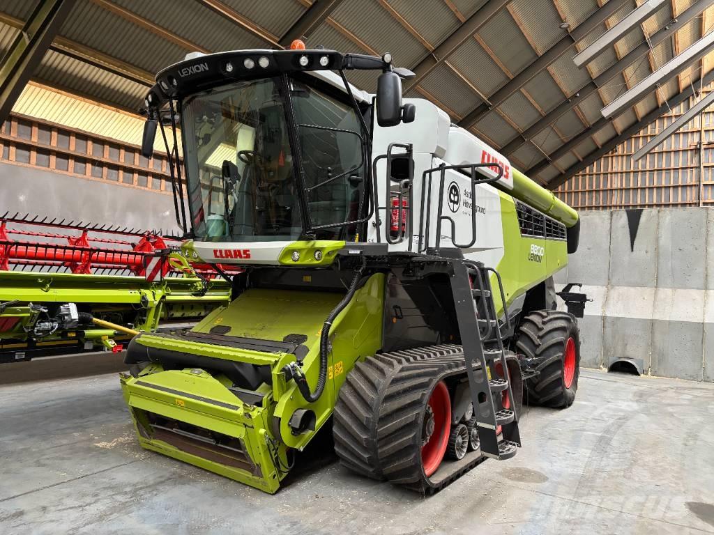 CLAAS LEXION 8800 TT Combine harvesters