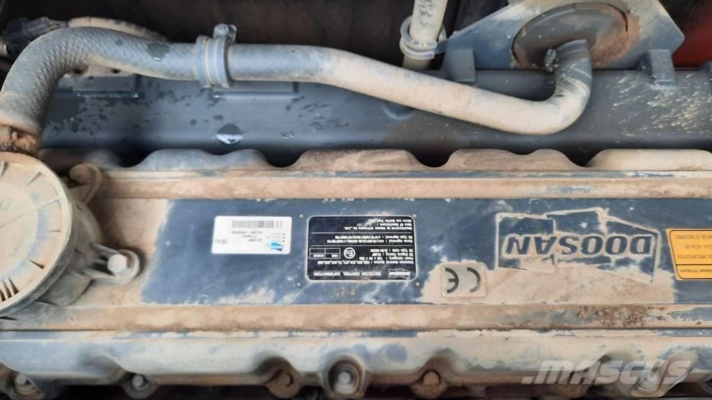 Doosan DX 300 LC-5 Crawler excavators