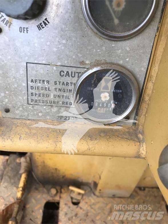 CAT D6C Crawler dozers